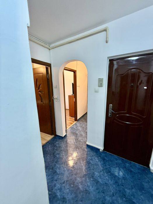 Apartament 3 camere de inchiriat termen lung