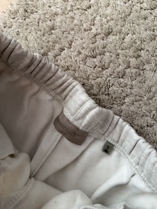 Pantaloni essentials scurti bej