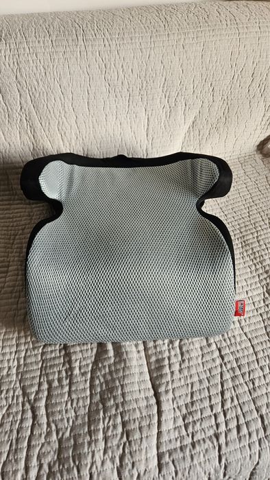 Scaun auto Joie, copii 100-150cm, 4 -10 ani si bonus înălțător