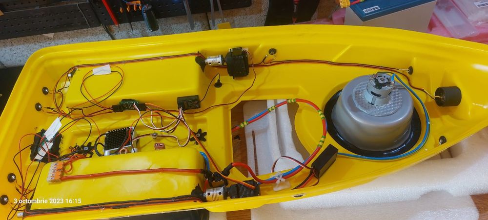 Reparati si vânzare barcute de nadit