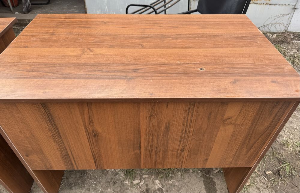 Офисный компьютерный стол