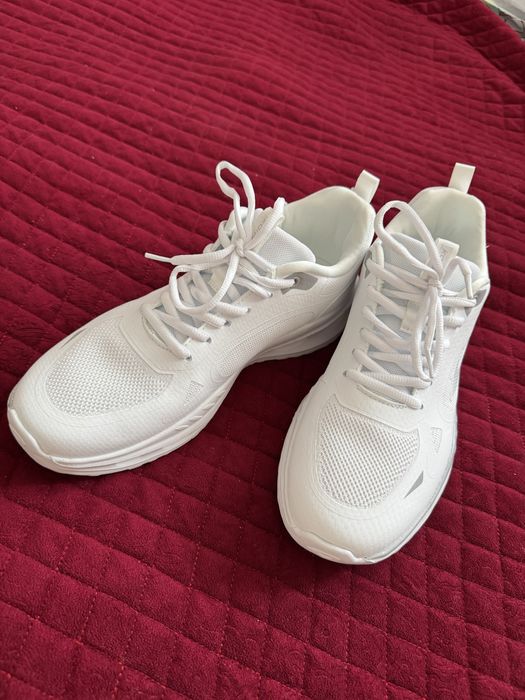 Кросовки новые, мужские.