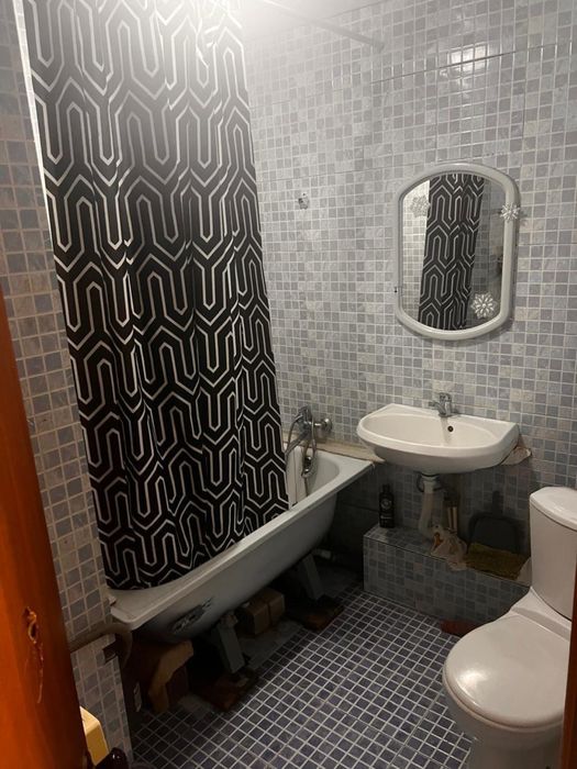 Сдам 2комн квартиру центр