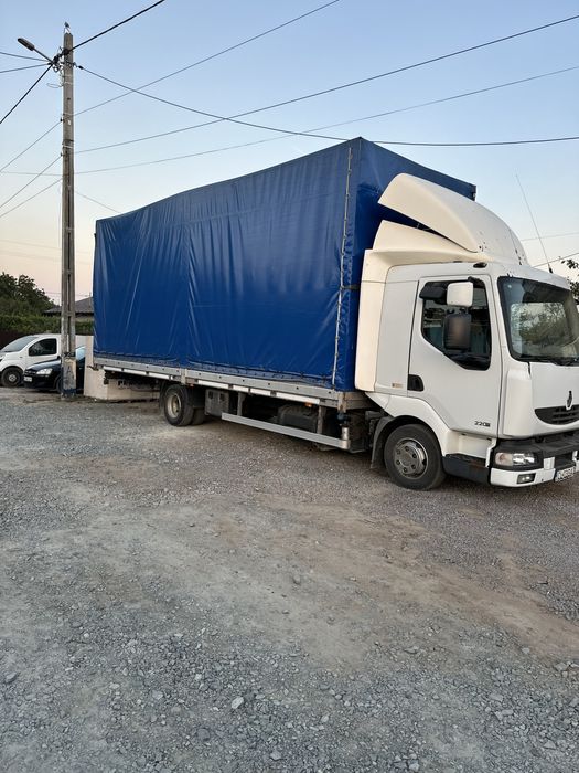 Camion Renault Midlum