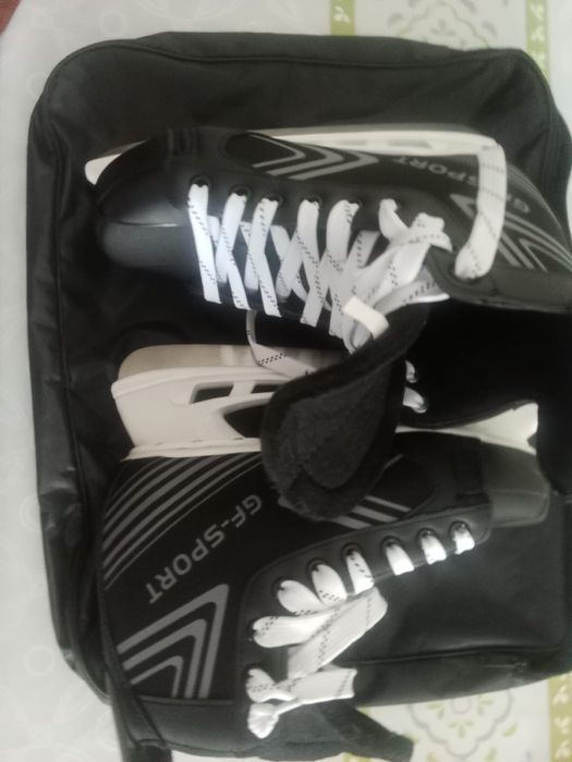 Коньки 41 размер новый