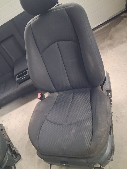 Салон за Mercedes W211