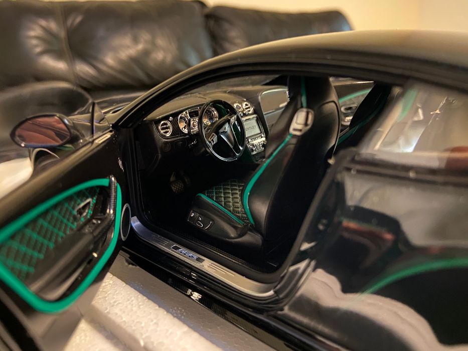 Almost Real BENTLEY CONTINENTAL GT3-R 1:18 diecast