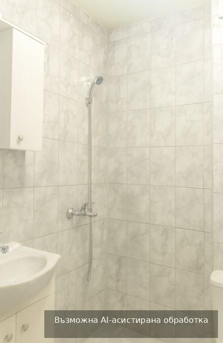 Двустаен апартамент в района на Колхозен пазар!