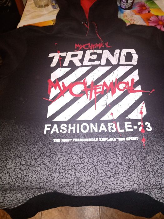 Уникален метал суичер