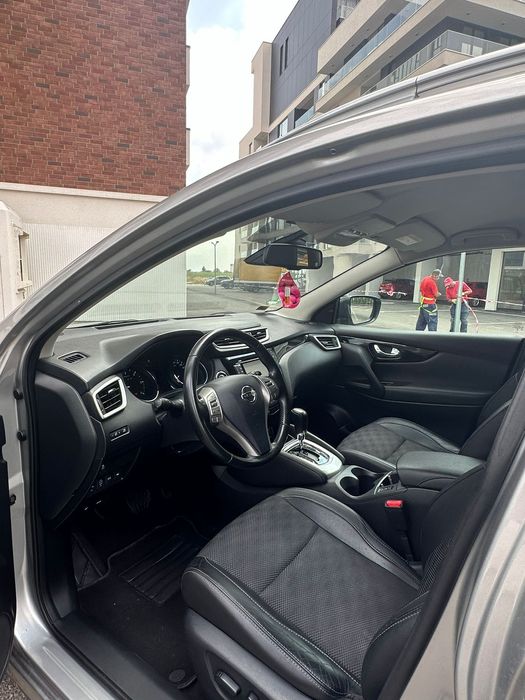 Nissan Qashqai Tekna / 1.6 dci / Automat / 2015 / Camere 360