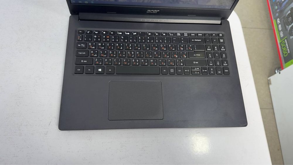 Acer office Noutbuk seleron N4020 DDR4 4/500 hdd holati yaxshi