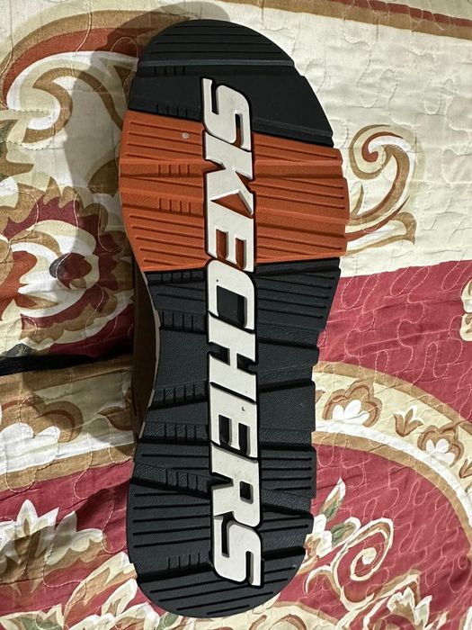 Продам Кроссовки Skehers