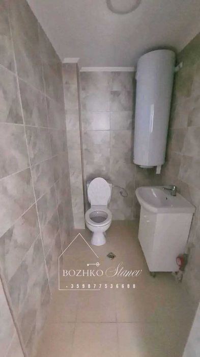 Продава се търговско помещение