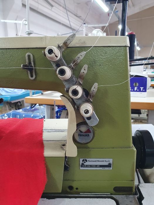 Masina de cusut Uberdeck (de acoperire) Rimoldi