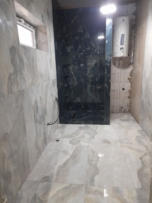 Кафель жабыстырамыз. Укладка кафеля