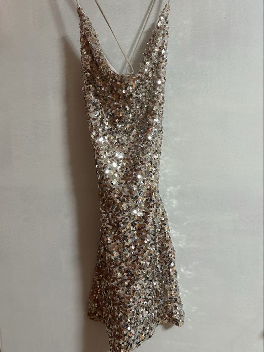 Рокля с пайети Barcode Station