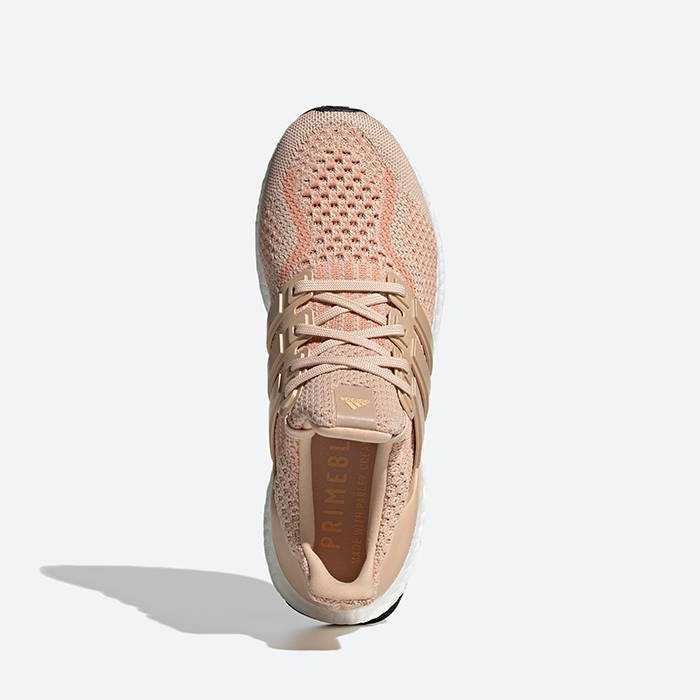 Оригинални маратонки * ADIDAS ULTRABOOST DNA 5.0 * EU42