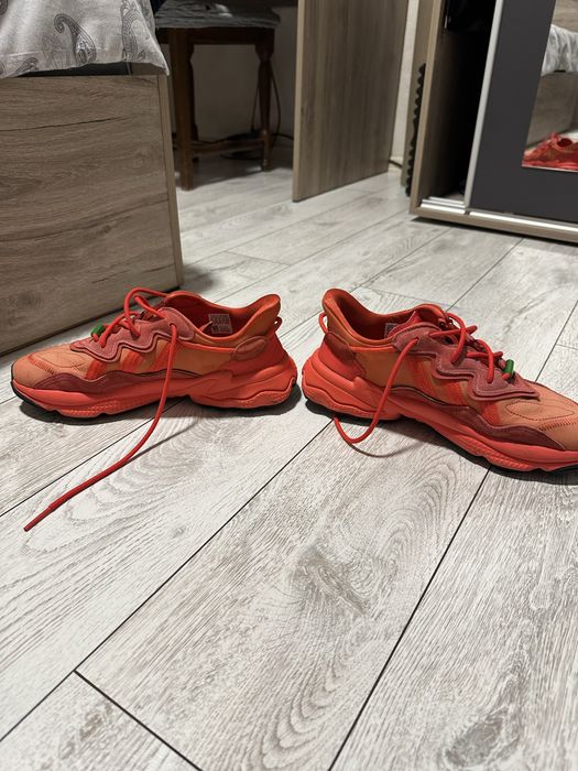 Adidas Ozweego special edition