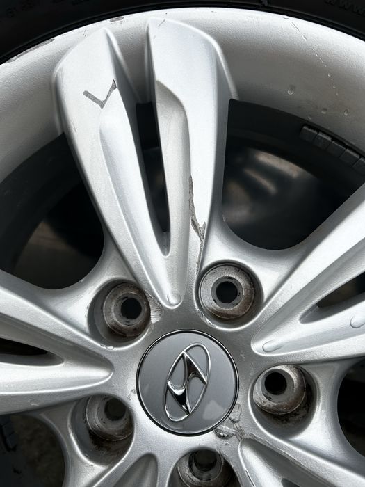 Оригинални джанти Hyundai с гуми 5х114.3 17цола