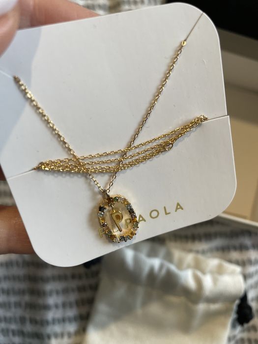 Колие Pdpaola (символ P)