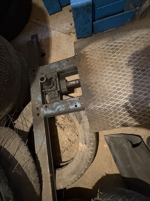 Подменик винтов трифазен