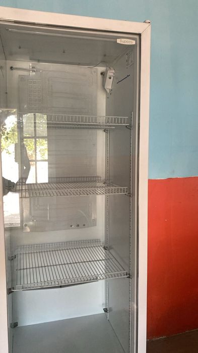 2 холодильник сатылады