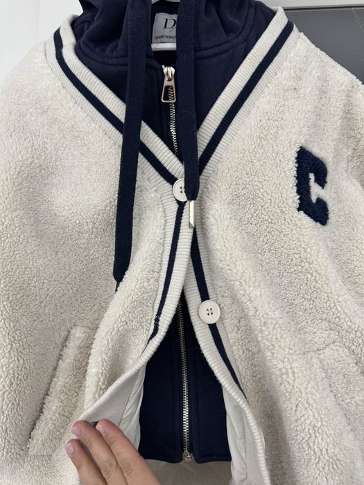 Осення куртка для девочки на 134-140 рост