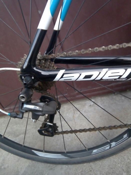 Bicicleta cursiera full carbon Lapierre Sensium 200 L Ultegra