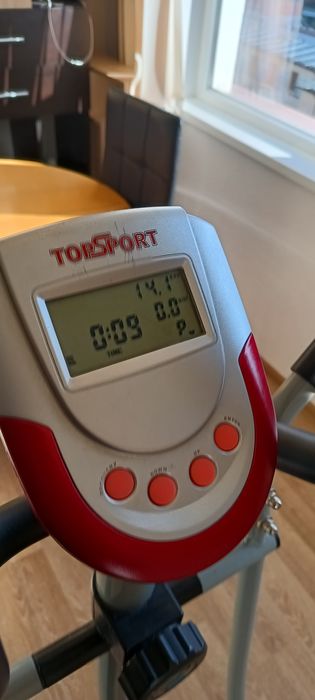 Крос-тренажор работи отлично