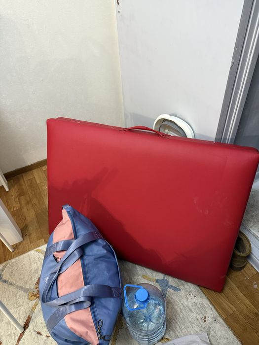 Продам чемодан кушетку