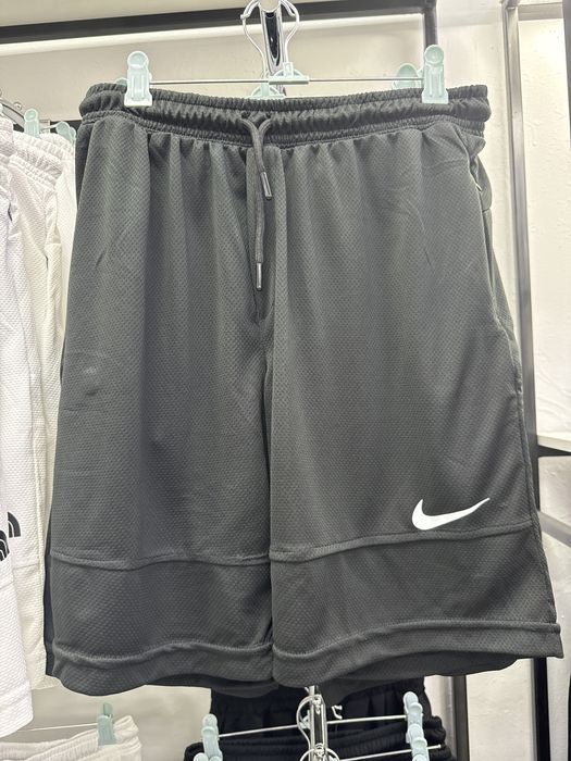 шорты спортивные