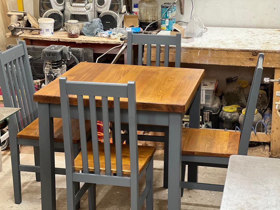 Producător scaune si mese din lemn masiv pentru restaurante,terase,săl