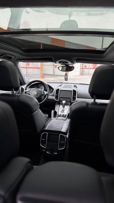 Porsche cayenne GTS