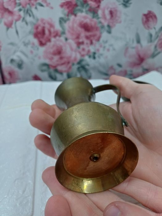 Стари бронзови канички