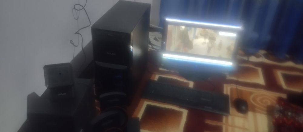 Kompyuter Delux Samsung