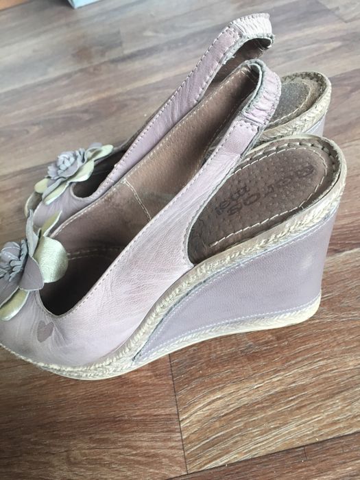 Продам летний обувь