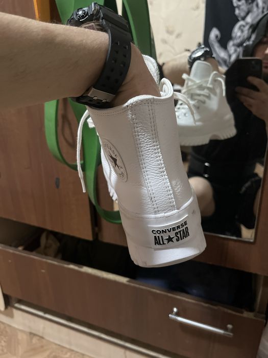 Converse кроссовки продаю