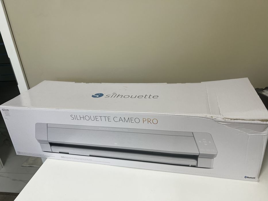 Режещ плотер Silhouette Cameo 4 pro