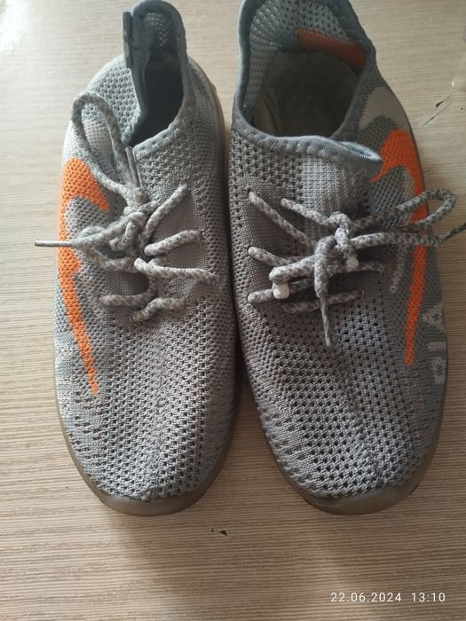 Продам летние макассы на мальчика