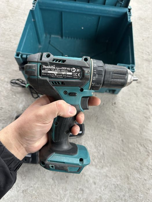 Makita DDF482 винтоверт