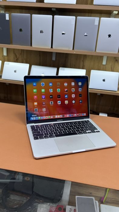 MacBook Pro 2020 ideal