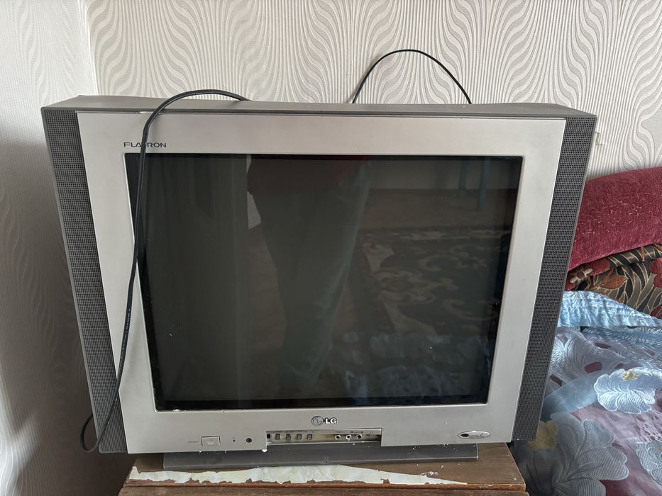 Продам телевизор