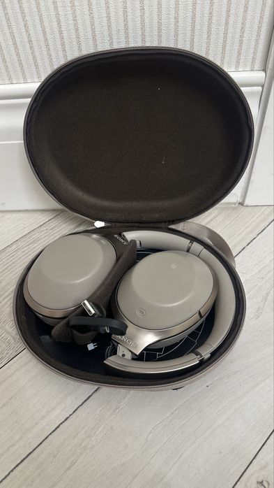 наушники Sony. использовали 1 раз