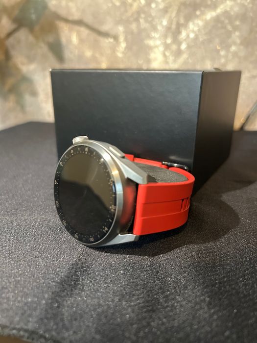 Часовник Huawei GT 3 PRO