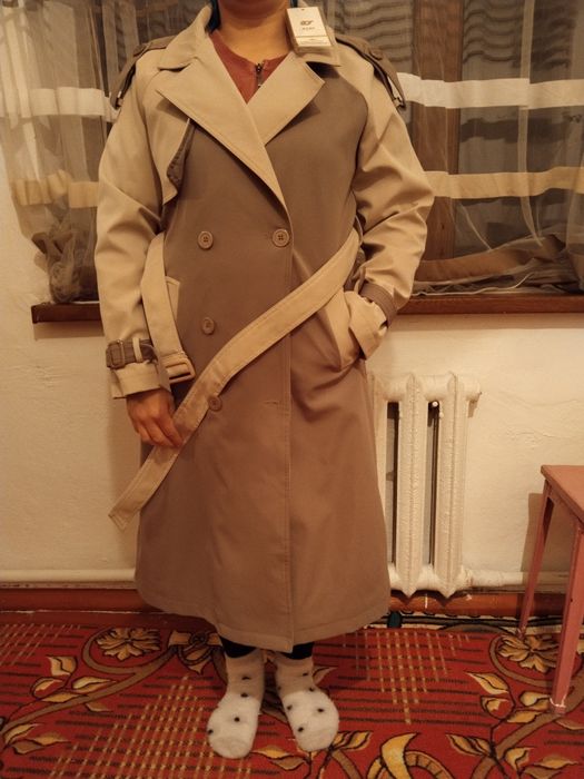 Продам плащ новый