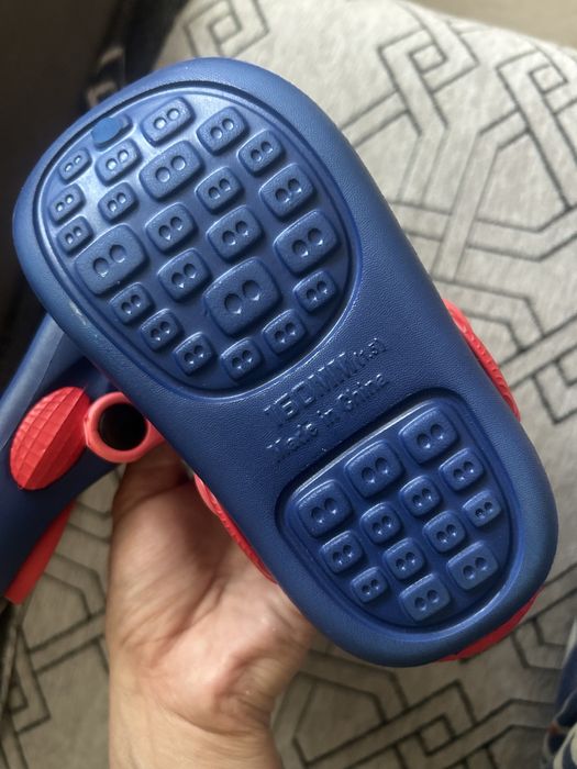 Продам новый шлепка