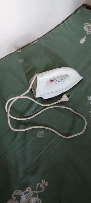 Продаётся  Утюг  фирмы Tefal