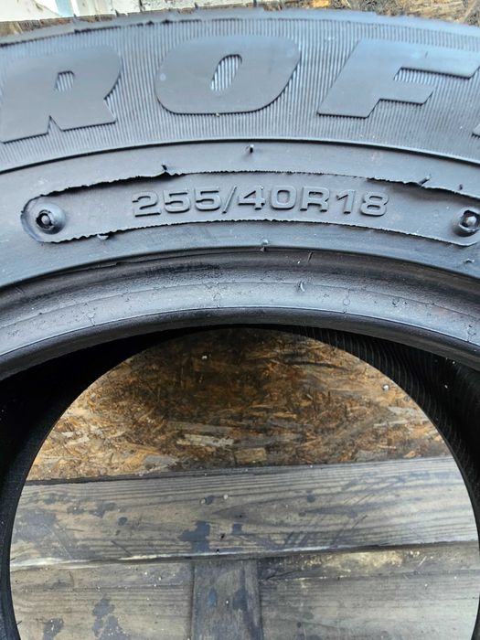 1Anvelopa NOUA 255 40 18 99V