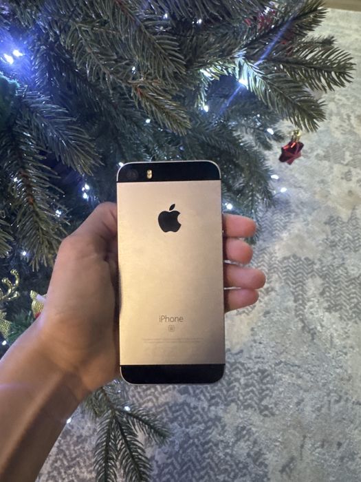 Хороший Телефон SE