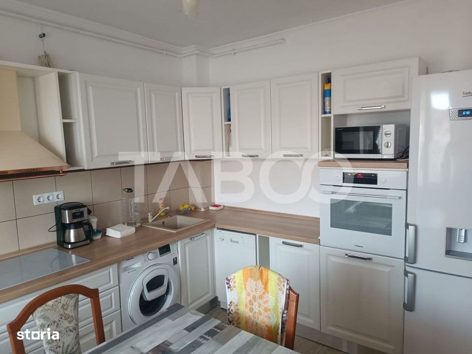 Apartament de vanzare 2 camere si balcon zona Siretului Sibiu